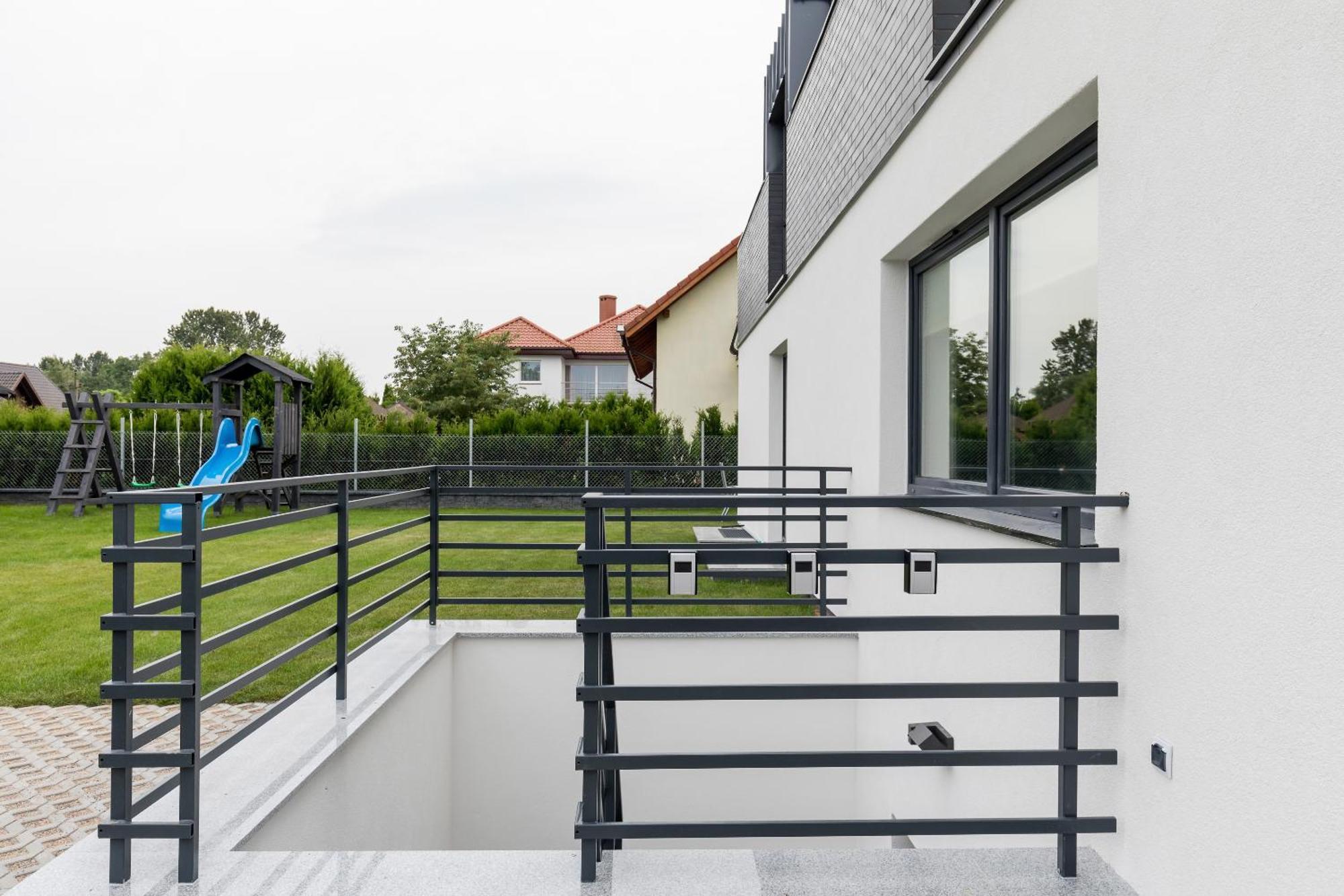 Underground Apartment In A Lux Holiday House Posejdon By Renters Prestige Kolczewo Exterior photo